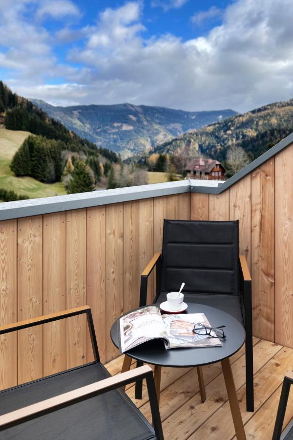 Alpenhotel & Aparthotel Lanz Хоентауерн Екстериор снимка