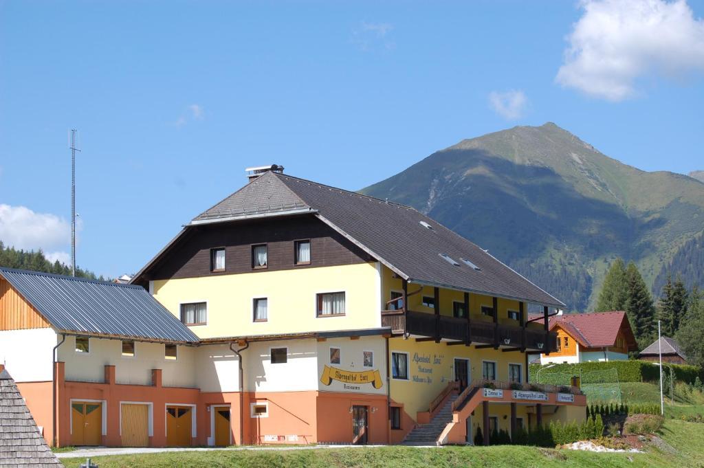 Alpenhotel & Aparthotel Lanz Хоентауерн Екстериор снимка